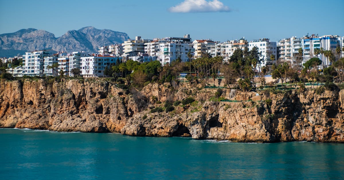 Long-Term Stay Tips in Antalya for Russian Travelers