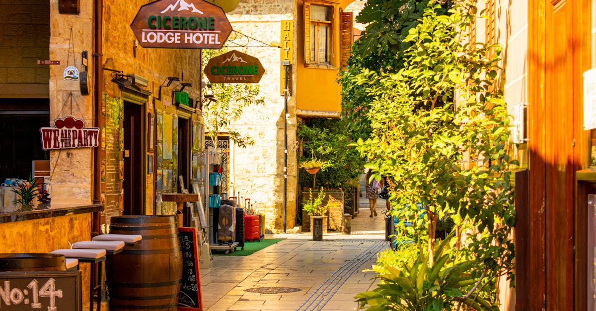 The Best Shopping Experience for Russian Guests in Kaleiçi